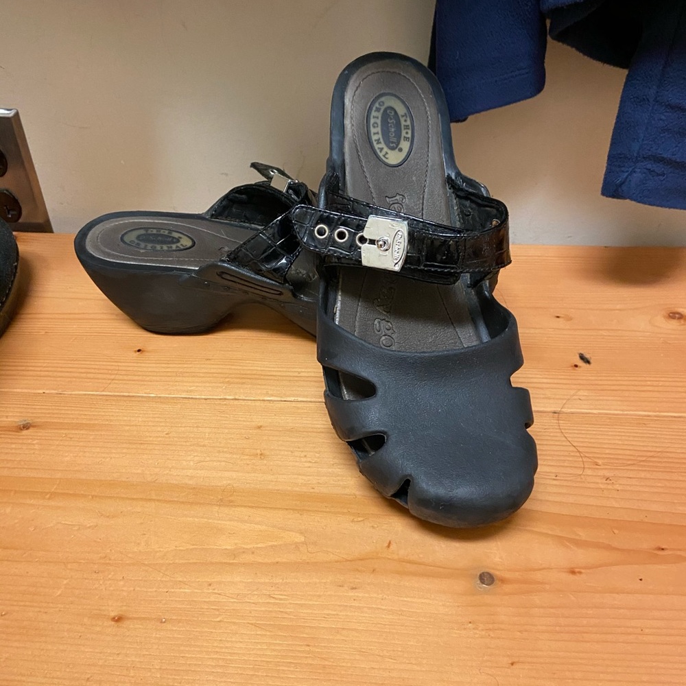 Clogs